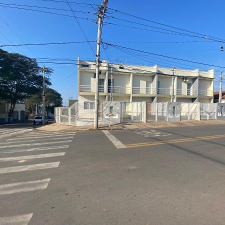 Loft Centro Com Ar Condicionado Charme & Aconchego Villa Бойтува Екстериор снимка